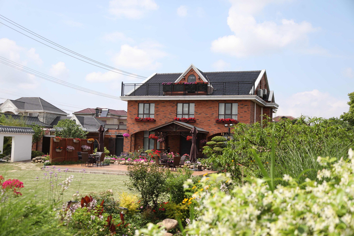 上海崇明昊天小筑花园精品民宿。受访者 供图