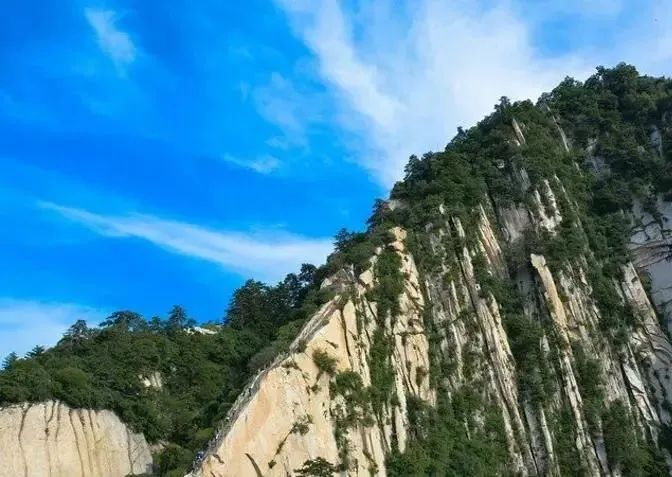 【地理素养】冰斗湖!断层相关知识整理|冰川|冰川堰塞湖|地堑|贝加尔湖|死海_新浪新闻