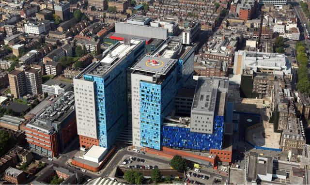 伦敦皇家医院的私人融资合同价值近12亿英镑，是NHS中金额最大的合同 图源：《卫报》 