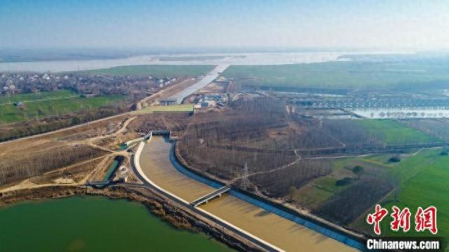 引黄入冀调水，助力华北地下水超采综合治理和白洋淀生态环境修复。 水利部供图