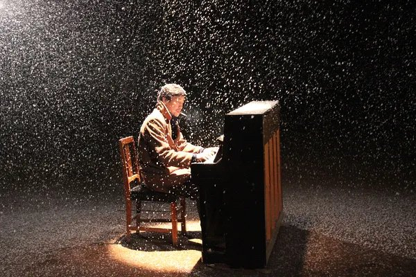 电影《钢的琴》剧照（图片来源：豆瓣）