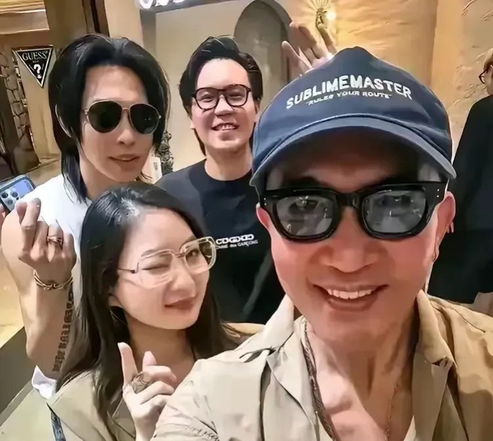 网友错怪具俊晔了，不回台北是有苦衷，有感而发，汪小菲盼来了