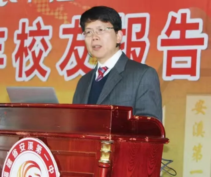 陈志坚曾回母校安溪一中作报告/图源：福建省安溪第一中学公众号