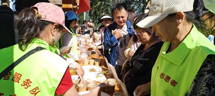 昌平兴寿镇乡村美食争霸赛在辛庄村举办。昌平区兴寿镇供图