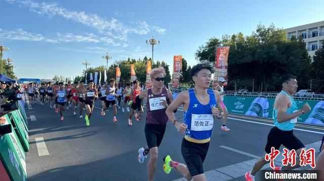 图为比赛现场。陈康 摄