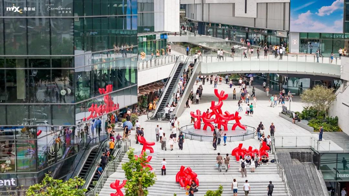 万象城开业人潮涌动