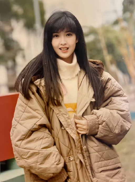 无可取代的玉女掌门人阿v|周慧敏|玉女掌门人_新浪新闻