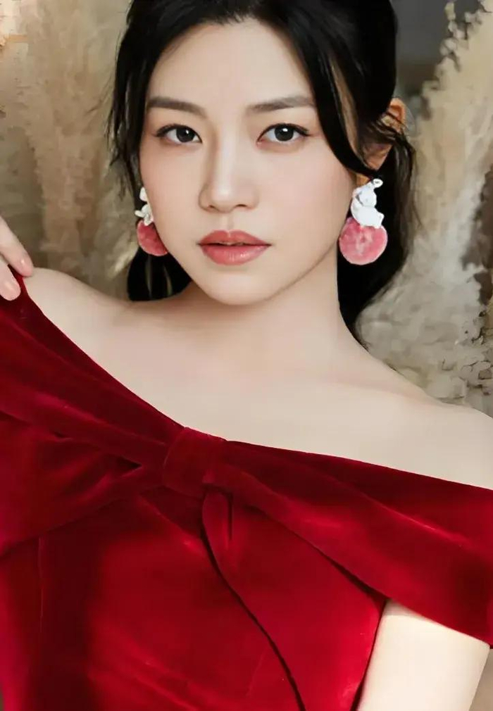 陈妍希:用坚韧与才华书写属于自己的幸福传奇
