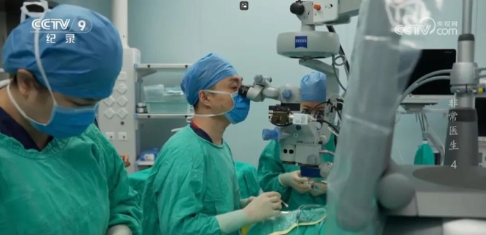 图源：CCTV-9纪录片《非常医生》视频截图
