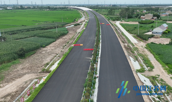 滨淮高速公路盐城段:抢工期 赶进度 确保年底实现全线贯通