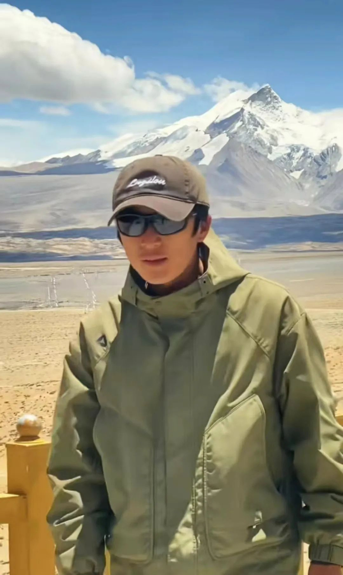 ▲罗先生是重庆人，开车卖咖啡已经4年多。受访者