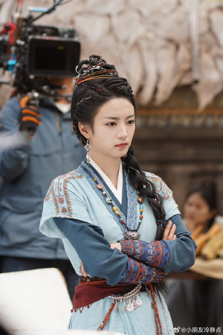 张雅钦新剧《流水迢迢》玉莲女王好霸气,不喜欢男人也