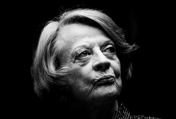 ▲演员玛吉·史密斯逝世，享年89岁，她曾在50多部电影中出演，并两次获得奥斯卡表演奖。