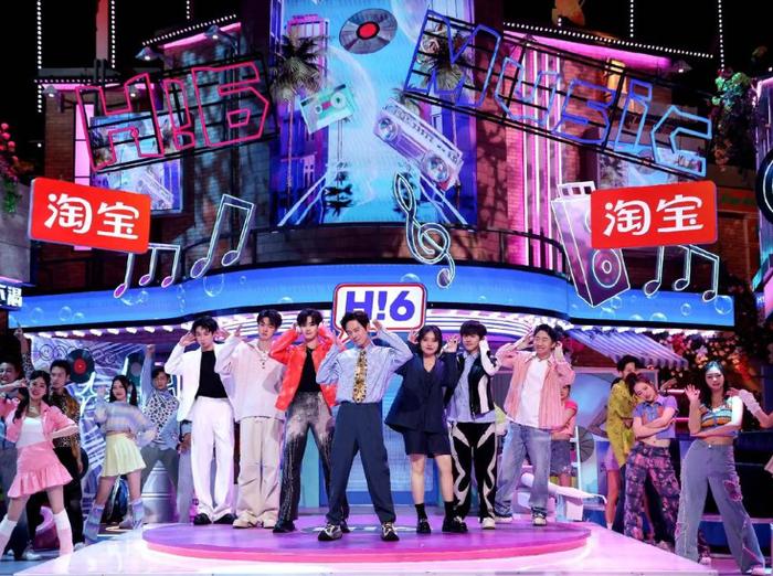 秦霄贤被曝出轨风波升级！波及孟子义等女星，本人新店开业心情好-秦霄贤演出时间表2023年