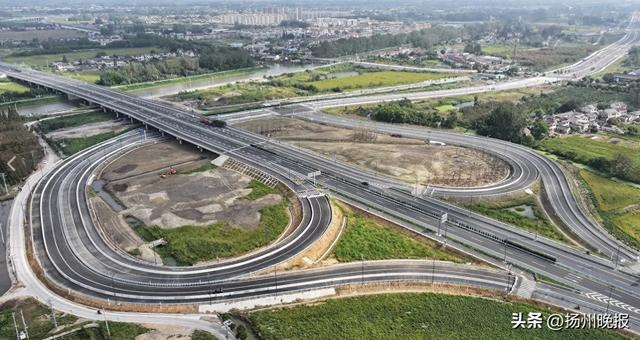 扬子津路西延与345国道互通顺利交工验收