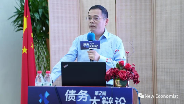 野村证券中国首席经济学家陆挺参加新经济学家智库研讨会现场图。