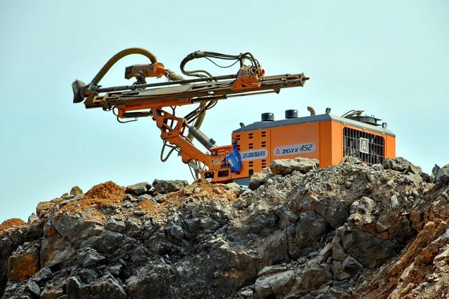 国家将继续深入推进新一轮找矿突破战略行动，推动重要能源和矿产资源增储上产。摄影/章轲