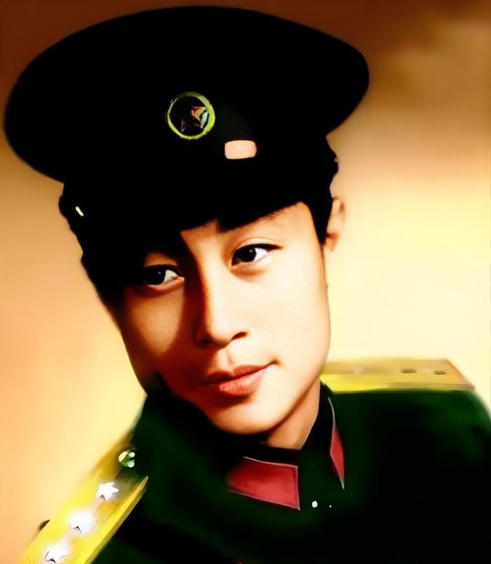 演员王心刚30年对病妻不离不弃儿女身价过亿92岁活成普通人