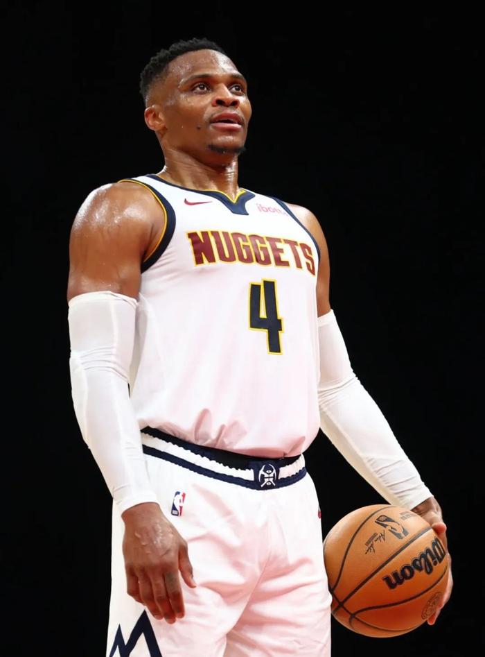 威少的首秀,熟悉与改变