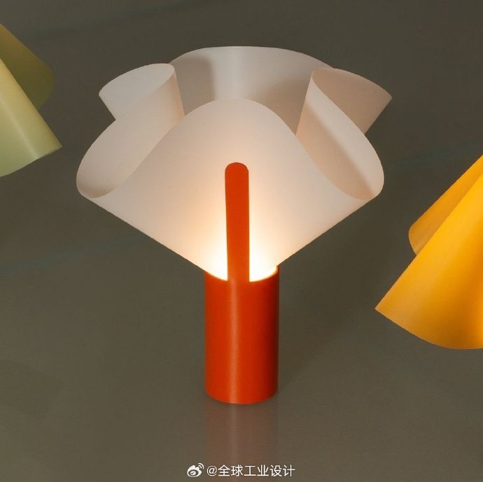 taut模块化灯具|设计:lieyahdagan 一种设计用于玩耍和更换的灯