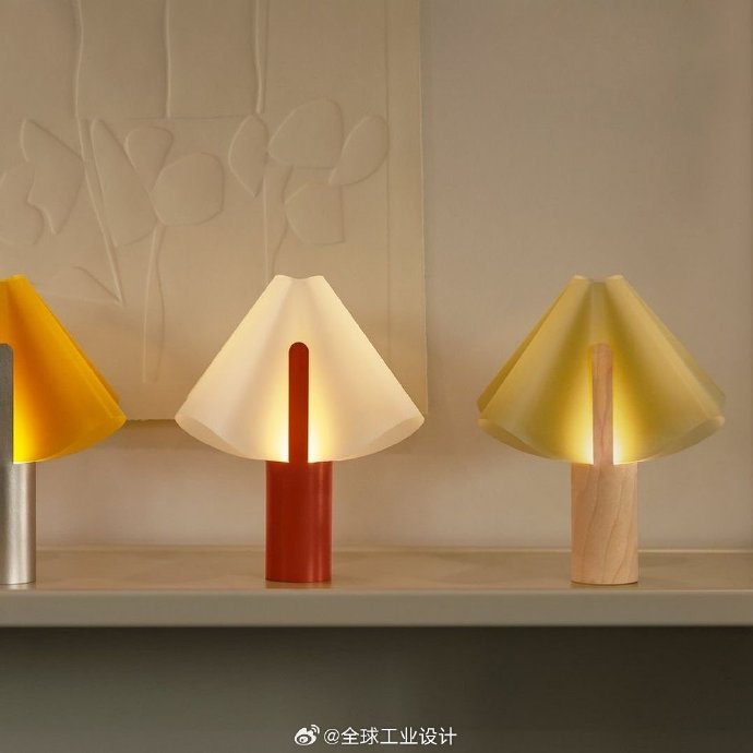 taut模块化灯具|设计:lieyahdagan 一种设计用于玩耍和更换的灯