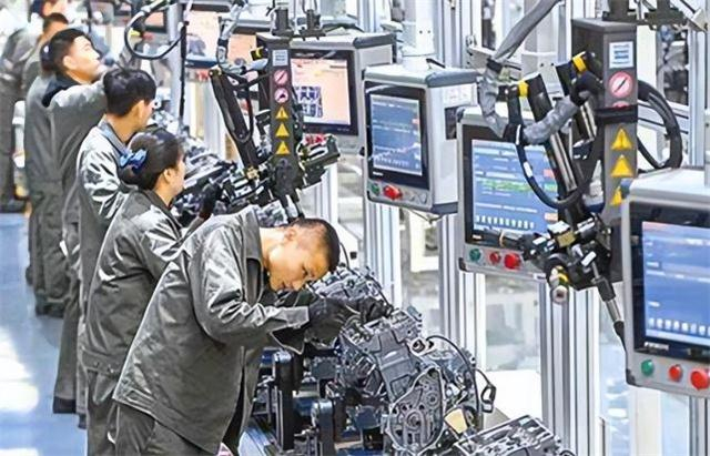 中国禁摩的意义何在?全国超一百个城市不准开,却准许生产准许卖