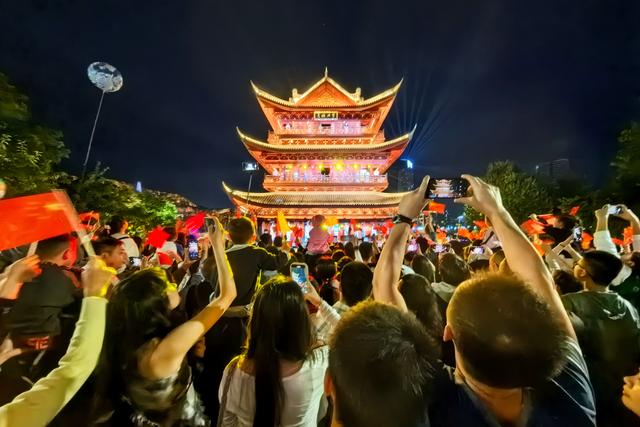 夹镜楼。翠屏LOOK供图