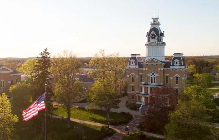  2025 U.S.News大学排名下降院校 _U.S.News大学排名退步分析 _2025机械电子工程专业大学排名