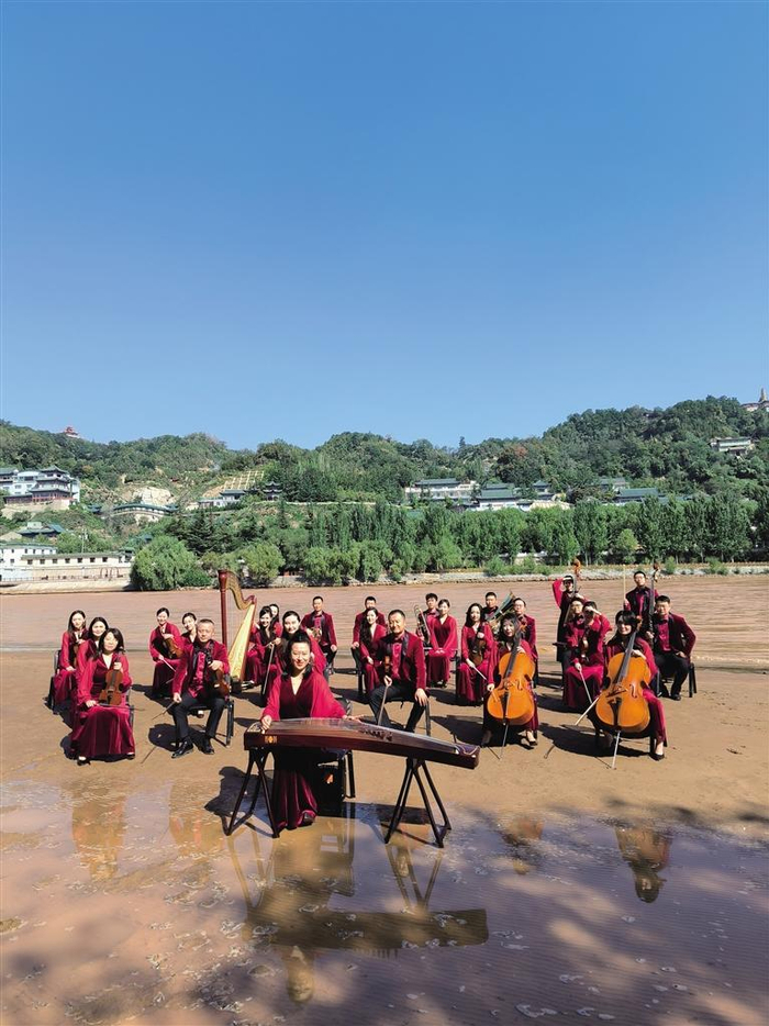     兰州交响乐团在录制节目  图由兰州大剧院提供