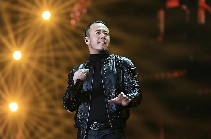 很多人只知道杨坤32场,但他也曾痴情,也曾演技炸裂