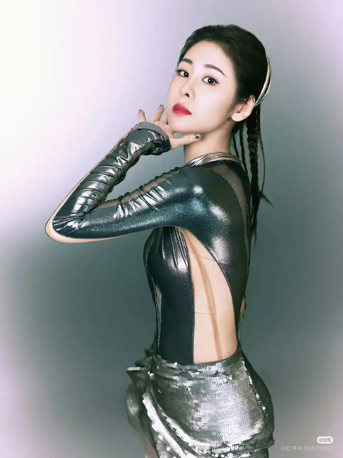 8k超标清张碧晨写真图集