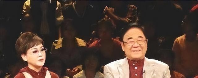 金铁霖追悼会:唯一儿子嚎啕大哭,现任老婆与前妻李谷一都没出席