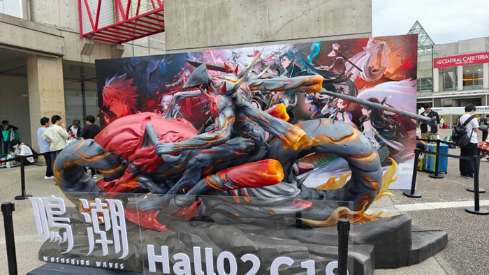 TGS场外的《鸣潮》雕像