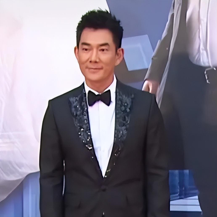 事实证明!出道34年的任贤齐,完全是凭借着两个字走上了康庄大道