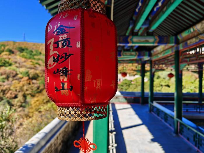 北京旅游最佳季节：春秋两季，百花盛开，温度适宜，雨水少，适宜出行旅游