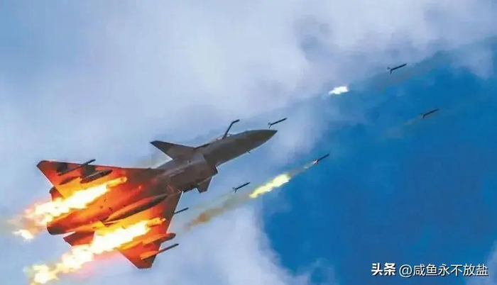 回首中泰空军军演,歼11“完败”泰国鹰狮,改变作战方式扳回一城