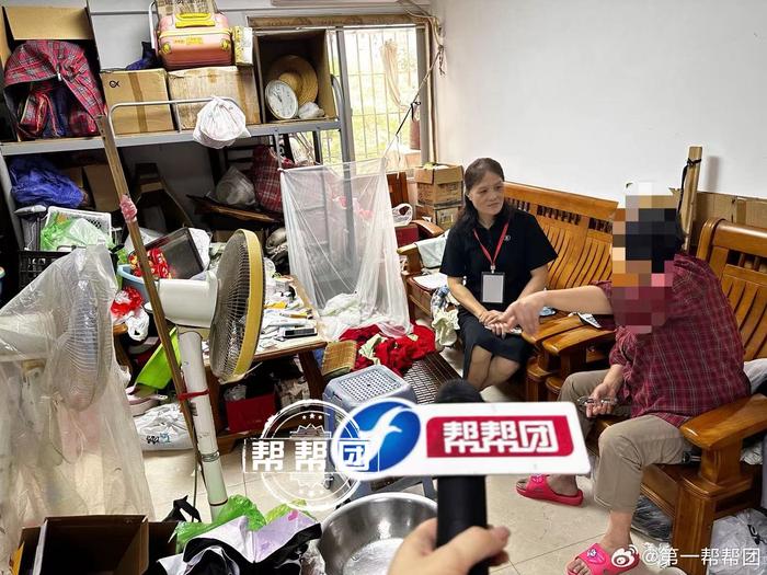 女子居住娘家20年，父亲过世后却遭家人劝离，该何处安身？