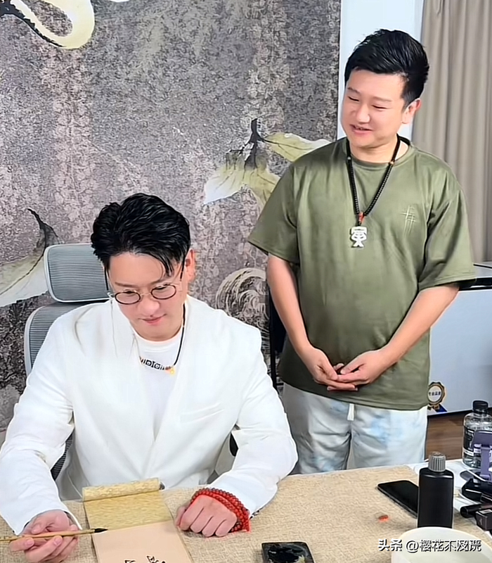 大瓜!曝相声演员李寅飞与未成年相恋,对方流产两次,波及曹云金