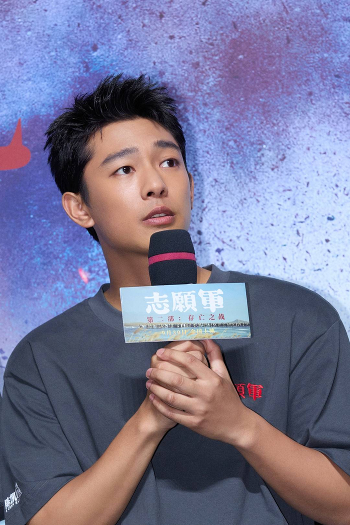 挑战《志愿军2》战损记录员,张宥浩:没有人生来就是战士|谈艺录