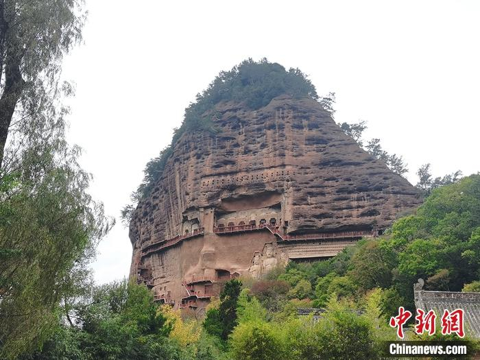 【千年石窟 匠心传承】麦积山石窟：闻名于世的“东方雕塑陈列馆”-麦积山石窟造像与哪些民族的形象有关