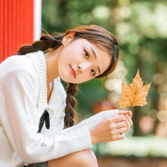 女人突然变得好看，有福相，多数是这几种原因