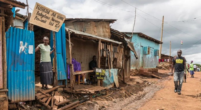 非洲一些地区大部分道路是碎石路/图源：flickr