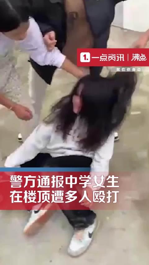 中学女生打架图片