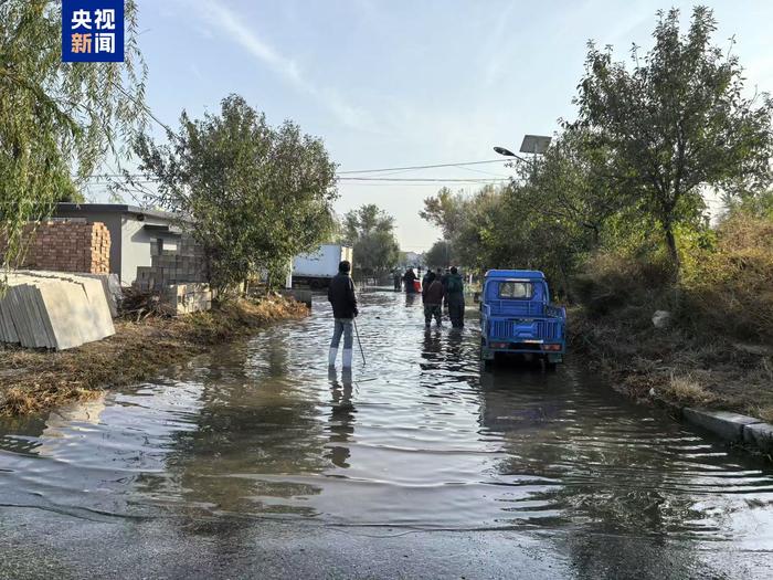 辽宁沿海部分城市突发海水倒灌 暂无人员伤亡报告