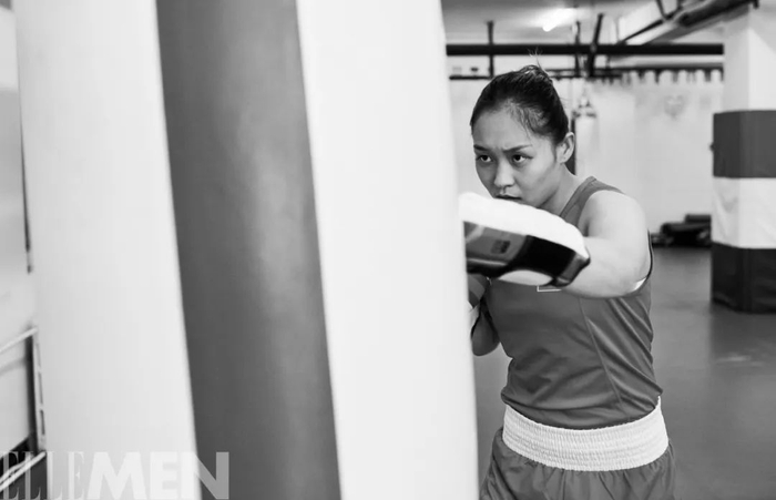 2012年,国际奥委会批准女子拳击纳入伦敦夏季奥运会,英国选手尼古拉·