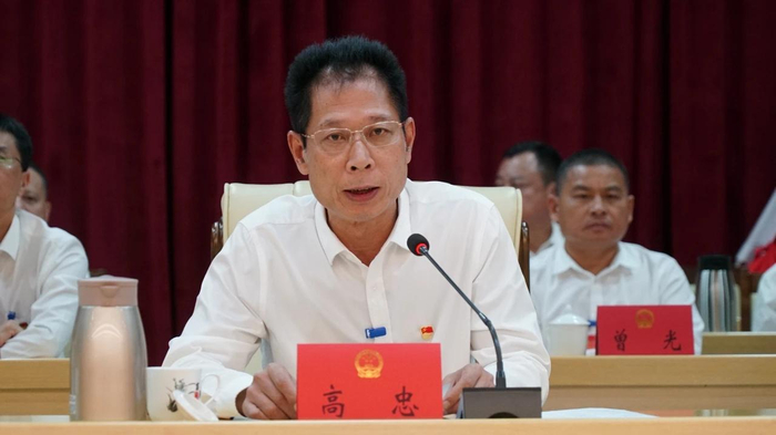 钟真当选韶关翁源县县长,彭辉当选翁源县人民法院院长|钟真|院长|韶关市_新浪新闻