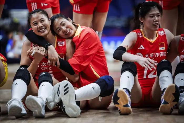 土耳其媒体宣布喜讯!恭喜中国女排,恭喜朱婷李盈莹,球迷振奋