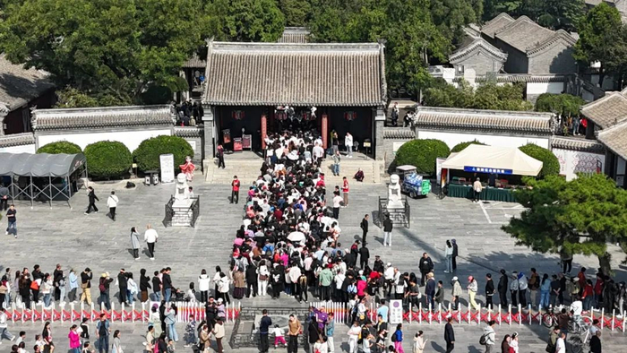 直隶总督署博物馆吸引大批游客。市文广旅局供图