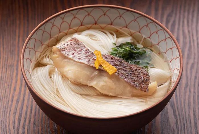 一顿1.4元,挂面兜底贫穷年轻人 一顿1.4元,挂面兜底贫穷年轻人