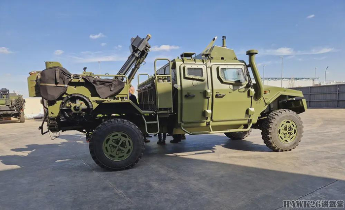 西班牙采购eimos 81mm自行迫击炮 莱茵金属制造 84辆1.5亿欧元